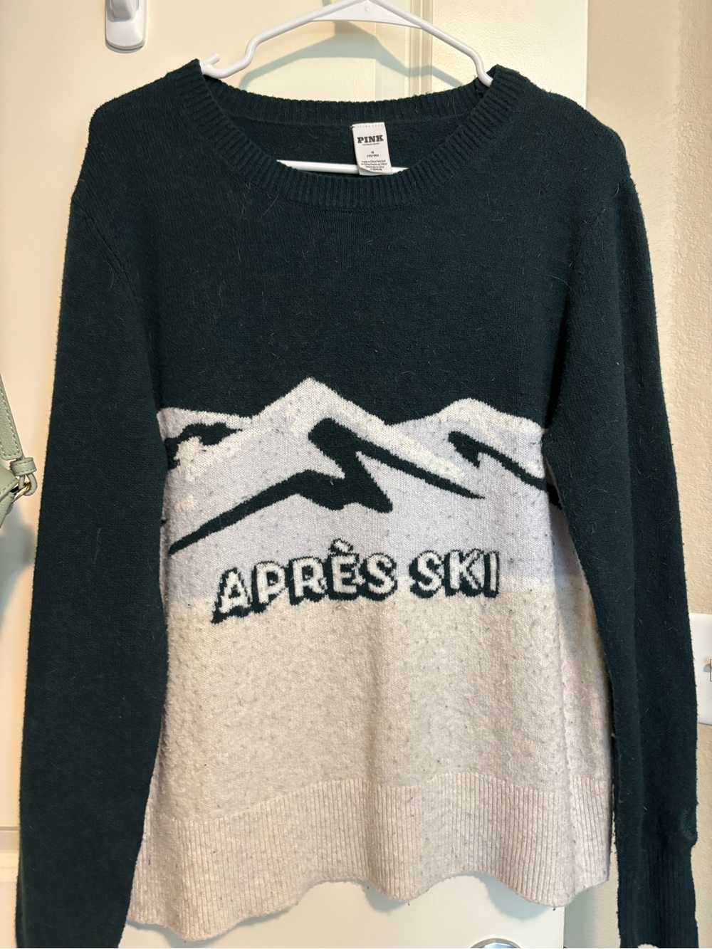 PINK Victoria's Secret Black & Cream 'Après Ski' Crewneck Sweater